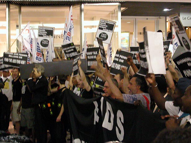 Mercredi 16 juillet, le matin - Manifestation