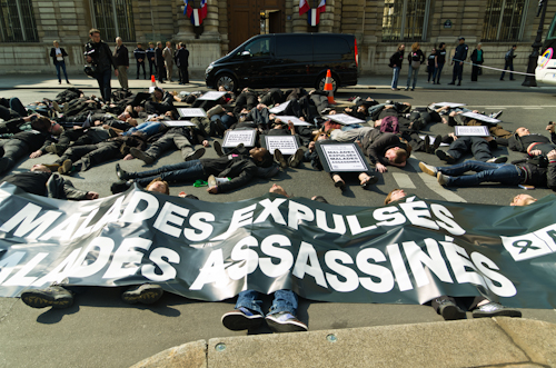 web-Aides-ActUp-Malades-Etrangers-20110503-A000166-by-william-hamon.jpg