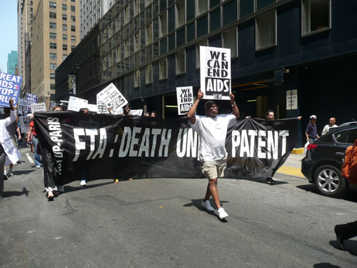 Marche à New York pour l’accès aux traitements