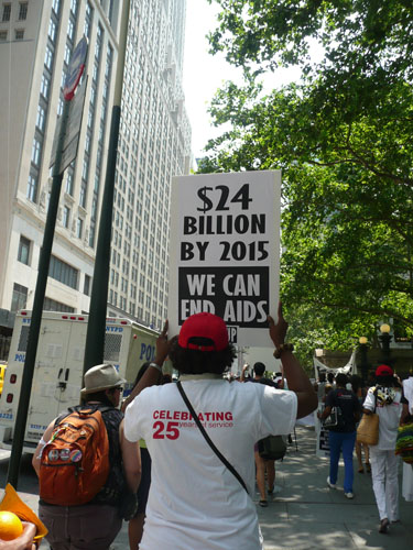 Marche à New York pour l’accès aux traitements