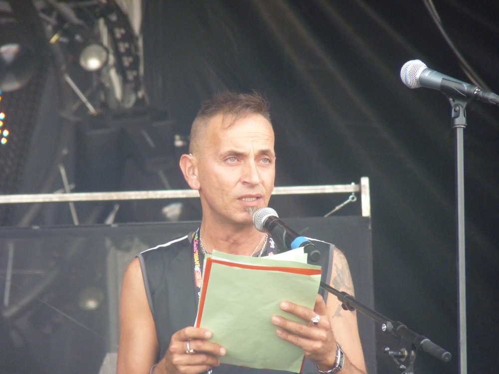 Bruno-Pascal à Solidays : cérémonie du Patchwork des noms