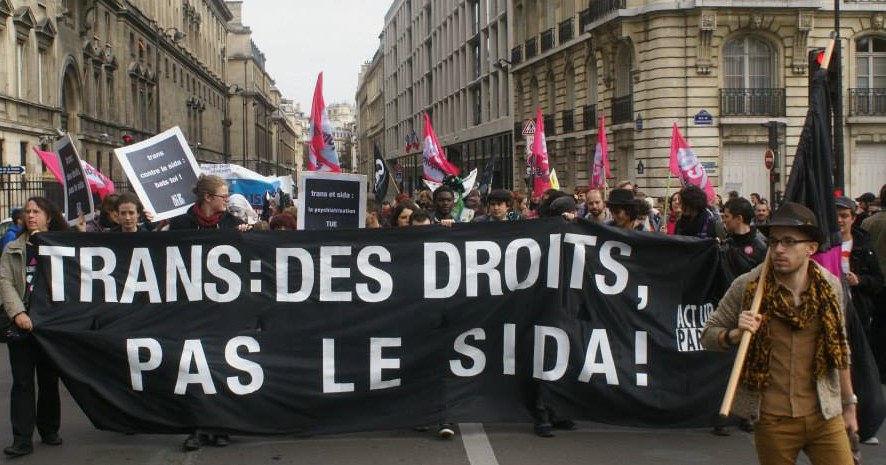 trans-transidentite-act-up-paris.jpg